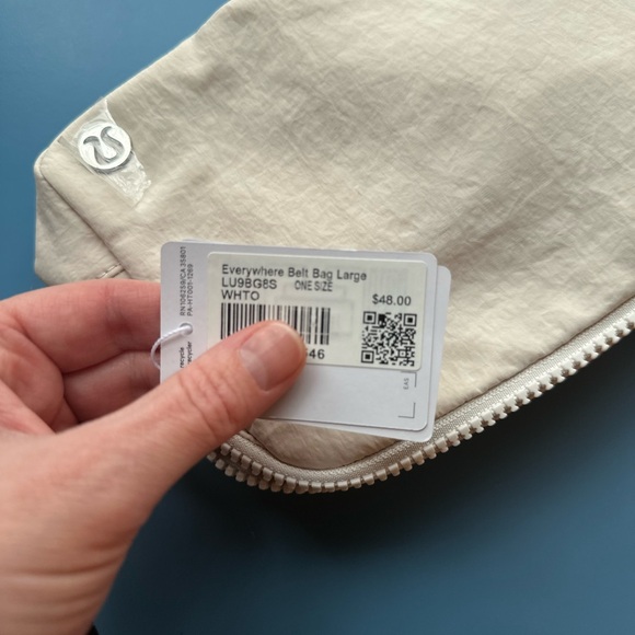 NWT Lulu Off-white Large Everywhere Belt Bag - Picture 6 of 8